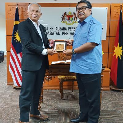 6 Mac 2023 - kunjungan hormat daripada Pengerusi Koperasi Setia Malaysia Berhad (KOPSETIA) dan Pengarah Pejabat Kementerian Kemajuan Desa dan Wilayah (KKDW) Sarawak  