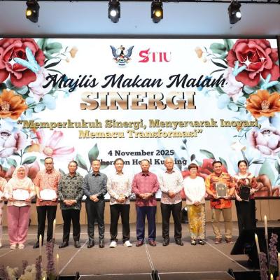 4 November 2025, Selasa - Menghadiri Majlis Makan Malam Sinergi Unit Transformasi Dan Inovasi Sarawak (STIU) 2025 bertempat di Hotel Sheraton, Kuching.