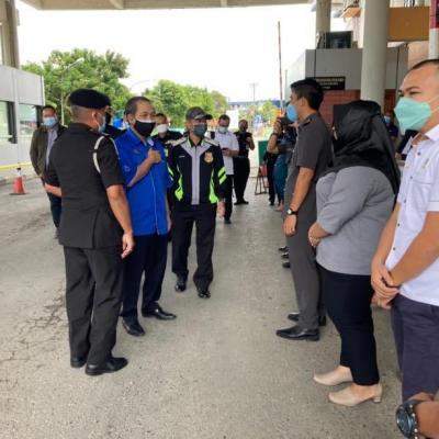 6 OKTOBER 2021- LAWATAN KE KOMPLEKS IQS MERAPOK LAWAS, SARAWAK BERSAMA DATU KEN LEBEN, PENGARAH JABATAN IMIGRESEN MALAYSIA NEGERI SARAWAK