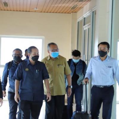 3 DISEMBER 2021- MENYAMBUT KETIBAAN YBHG. TAN SRI MOHD KHAIRUL ADIB BIN ABD RAHMAN, KETUA PENGARAH PERKHIDMATAN AWAM DI LAPANGAN TERBANG ANTARABANGSA KUCHING