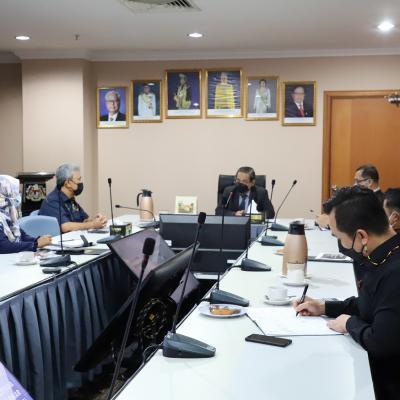 18 MAC 2022 - MENERIMA KUNJUNGAN HORMAT DARIPADA TUAN HAJI MESRAN BIN MOHD YUSOP, KETUA PENGARAH JABATAN KEBUDAYAAN & KESENIAN NEGARA