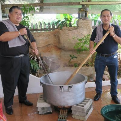 21 APRIL 2022 - MENGHADIRI PROGRAM PENYEDIAAN BUBUR LAMBUK JPJ BERSAMA KEJIRANAN RUKUN TETANGGA TABUAN TRANQUILITY 4 SERTA KEJIRANAN RUKUN TETANGGA KAMPUNG BINTANGOR NO.2 DI RIVERVIEW HOMESTAY KUCHING