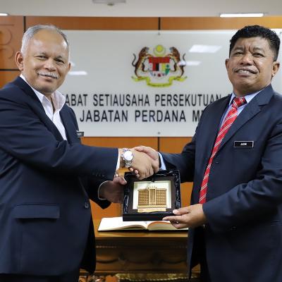 28 Februari 2023 - Kunjungan Hormat Daripada Lt Kol Zainal Abidin, Pegawai Pemerintah SKN 330 Dan Pengarah Pejabat Pembangunan Negeri Sarawak