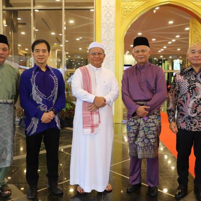 29 Mac 2023 -  Majlis Berbuka Puasa, Solat Maghrib, Isyak dan Sunat Tarawih Berjemaah YAB Datuk Patinggi (Dr) Abang Haji Abdul Rahman Zohari Bin Tun Abang Haji Openg, Premier Sarawak bersama Penjawat Awam, Ketua Masyarakat dan Ketua Kaum (KMKK)