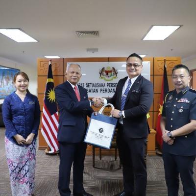 3 April 2023 - Kunjungan Hormat Daripada Pengarah Kementerian Perdagangan Dalam Negeri dan Kos Sara Hidup Sarawak