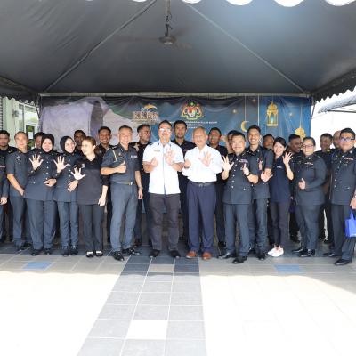 5 April 2023 -  Program Agihan Bubur Lambuk di Pejabat Kementerian Perdagangan Dalam Negeri Dan Kos Sara Hidup (KPDN) Sarawak