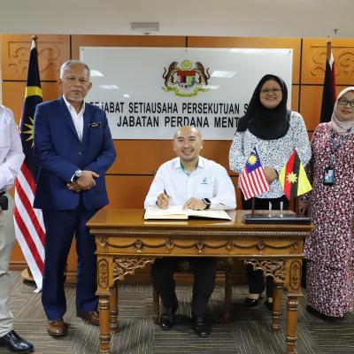 10 Mei 2023 - Kunjungan Hormat Daripada Pengurus Besar PETRONAS Sarawak