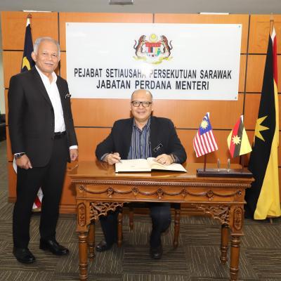 18 Julai 2023 - Kunjungan hormat daripada Encik Azizan Bin Abdullah, Pengarah Pendakwaan Negeri, Jabatan Peguam Negara Cawangan Sarawak