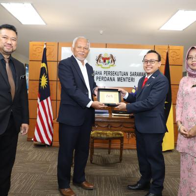 11 Mac 2024 - Kunjungan hormat Daripada Pengarah Arkib Negara Malaysia Negeri Sarawak