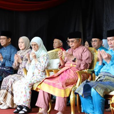17 Jun 2024 - Menghadiri Majlis Kesyukuran Aidil Adha Majlis Islam Sarawak Tahun 1445H/2024M bertempat di Dewan Hikmah Petra Jaya Kuching. 