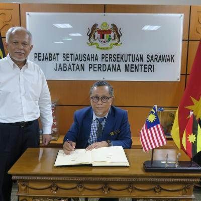 9 Julai 2024 - Kunjungan Hormat daripada Tuan Haji Mersal bin Abang Rosli, Pengarah Yayasan Sarawak