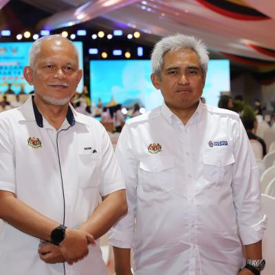 28 September 2024 - Menghadiri Majlis Perasmian Program Madani Rakyat 2024 Sarawakku Sayang yang dianjurkan oleh Kementerian Peralihan Tenaga dan Transformasi Air (PETRA) dan Unit Penyelarasan Lonjakan Prestasi (PACU).