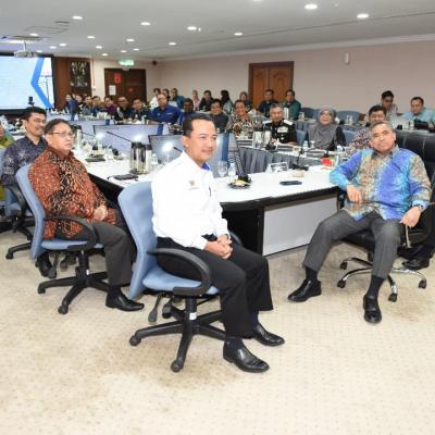 10 Oktober 2024 -  Menghadiri sesi Taklimat Projek Pembangunan Persekutuan di Sarawak bertempat di Kompleks Persekutuan Kuching (KPK).