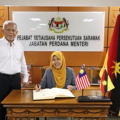 12 November 2024 - Menerima kunjungan hormat daripada Puan Julaila binti Engan, Timbalan Ketua Pengarah Keselamatan Kerajaan (Dasar), Pejabat Ketua Pengarah Keselamatan Kerajaan Malaysia (CGSO). 