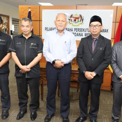 13 November 2024 - Menerima kehadiran Ustaz Hamdan bin Jar'ee, Pengarah Jabatan Kemajuan Islam Malaysia (JAKIM) Sarawak dan Tuan Haji Amat Kassim bin Pait, Pengarah Lembaga Tabung Haji Sarawak.