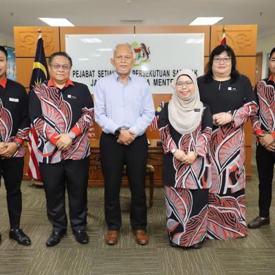 11 Mac 2025 - Menerima kunjungan hormat daripada Puan Haslinda binti Haji Jedi, Ketua Nazir Negeri, Jemaah Nazir Negeri Sarawak.