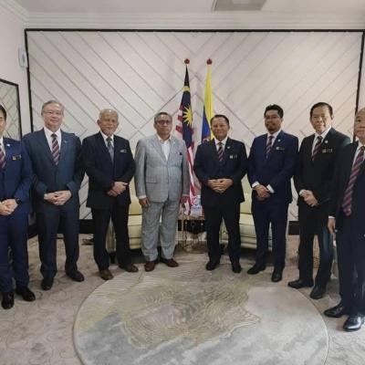 14 Mac 2025 - Telah menyertai delegasi Kerajaan Sarawak ke sesi kunjungan hormat terhadap Ketua Setiausaha Negara, YBhg. Tan Sri Shamsul Azri bin Abu Bakar di Kompleks Perdana Putra, Putrajaya.
