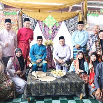 11 April 2025 – Telah menyempurnakan Program Mesra Madani Aidilfitri Setiausaha Persekutuan Sarawak Bersama-sama Warga Kompleks Persekutuan Kuching (KPK) Tahun 2025 yang berlangsung di perkarangan Bangunan Sultan Iskandar, Kuching.