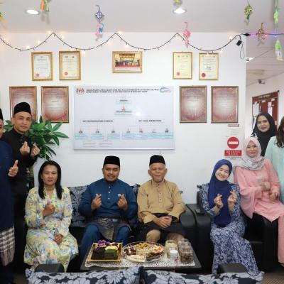 14 April 2025 - Hadir ke Majlis Ramah Tamah Aidilfitri Jabatan Ketua Pengarah Tanah dan Galian (JKPTG) Sarawak di Queen's Court, Simpang Tiga 