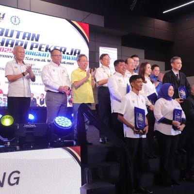18 Mei 2025 – Menghadiri Sambutan Hari Pekerja Tahun 2025 Peringkat Sarawak yang berlangsung di Hikmah Exchange Event Centre, Kuching. 