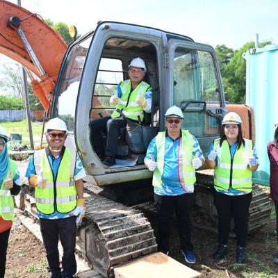 4 Julai 2025 - Menyempurnakan Majlis Upacara Pecah Tanah bagi projek pembinaan Rumah Kakitangan Jabatan daerah Sematan