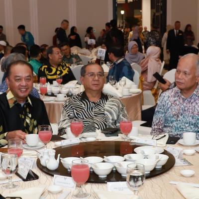 4 Ogos 2025, Isnin - Menghadiri Majlis Perasmian Kompleks Baharu Pejabat Premier Sarawak di Petra Jaya, Kuching.