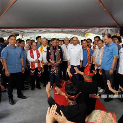11 September 2025, Khamis – Menghadiri majlis pelancaran Projek Sarawak-Sabah Link Road (SSLR) Fasa 2 yang berlangsung di Limbang, Sarawak.