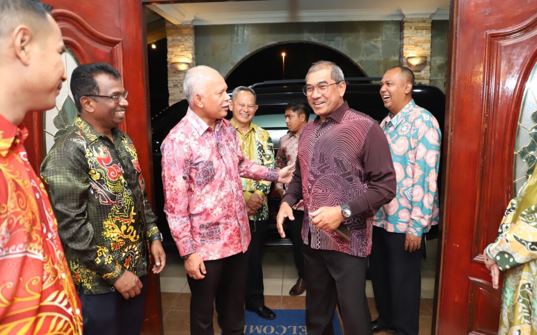 27 Mei 2025 – Hadir ke Majlis Makan Malam Bersama-sama Panglima Tentera Udara, YBhg. Jeneral Tan Sri Dato’ Sri Mohd. Asghar Khan bin Goriman Khan TUDM bertempat di Wisma Perwira, Pangkalan Udara Kuching.