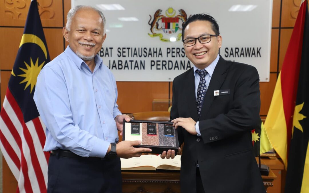 17 March 2025 – Received a courtesy visit from Mr. Bianus bin Muyou, Director of the Malaysian Marine Department (JLM) Sarawak Region.