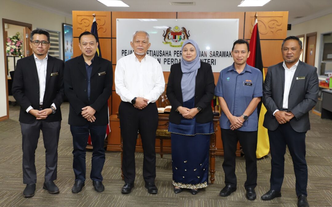 22 January 2025 – Received a courtesy visit from Mrs. Norsalawaty binti Abdul Kadir, Director of the Federal Agricultural Marketing Authority (FAMA) of Sarawak State