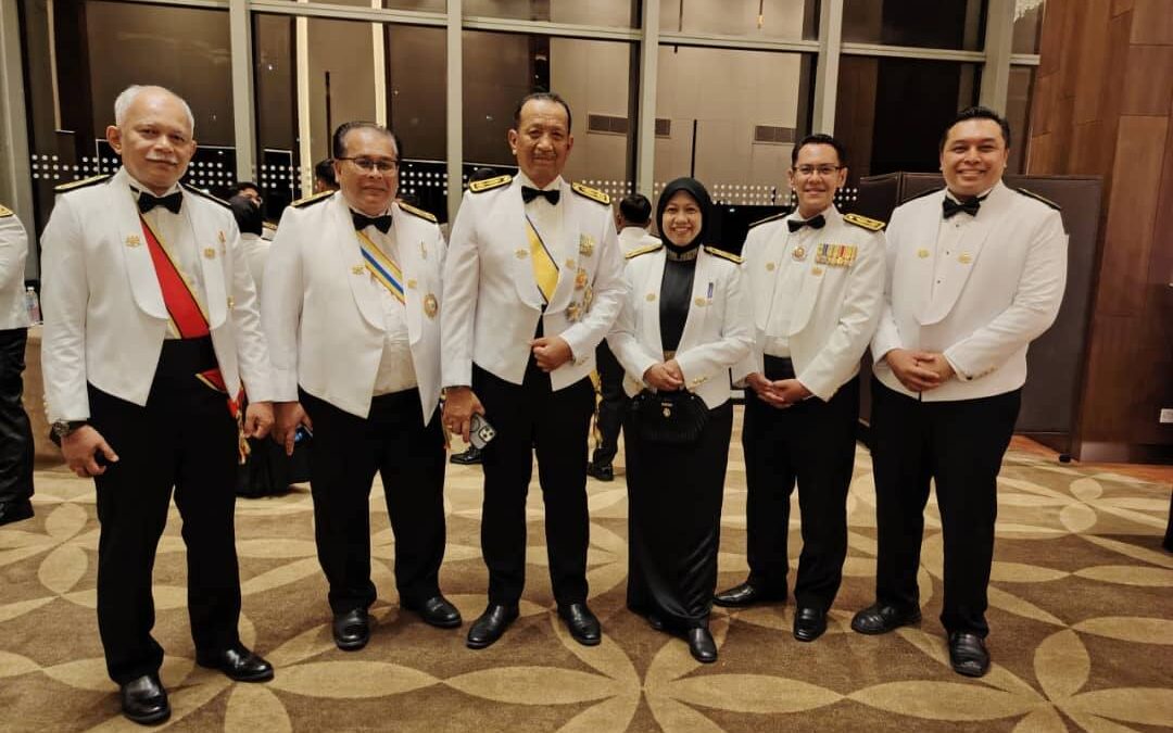 14 Mei 2025 – Menghadiri Majlis Makan Malam Beradat Peserta Program Diploma Pascasiswazah Pengurusan Awam (DPA) INTAN Tahun 2024/2025 bersama-sama YBhg. Ketua Setiausaha Negara (KSN), Ketua Pengarah Perkhidmatan Awam, Pengarah INTAN.