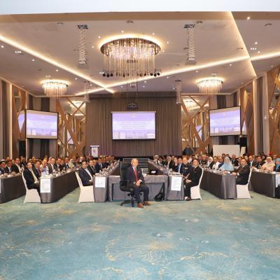 3 December 2024 – Chairing the Coordination Meeting of Heads of Federal Departments/Agencies in Sarawak Number 2 of 2024 which was attended by 126 meeting members consisting of heads and representatives of Federal departments/agencies in Sarawak.