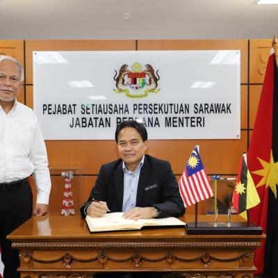 23 September 2024 – Menerima kunjungan hormat daripada Encik Mohammad Haffizie bin Putit, Pengarah Majlis Keselamatan Negara (MKN) Negeri Sarawak.
