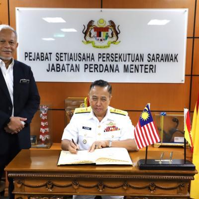 14 Jun 2024 – Kunjungan Hormat daripada Laksamana Muda Yusne bin Mokhtar, Asistan Ketua Staf Bahagian Perancangan Pembangunan, Tentera Laut Diraja Malaysia (TLDM).