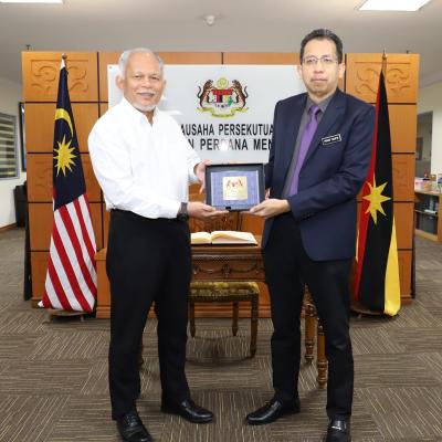 1 Februari 2024 – Kunjungan Hormat Daripada Pengarah Pendakwaan Negeri Sarawak