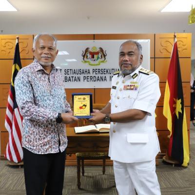 9 Mei 2024 – Kunjungan hormat daripada Laksamana Pertama Maritim Kamal Ariffin Bin Jusoh, Pengarah Agensi Penguatkuasaan Maritim Malaysia (APMM), Negeri Sarawak